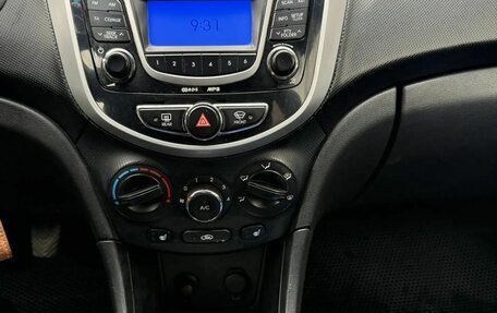 Hyundai Solaris II рестайлинг, 2011 год, 645 000 рублей, 15 фотография