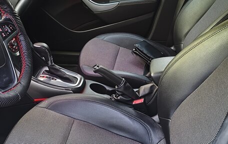 Opel Astra J, 2012 год, 650 000 рублей, 10 фотография