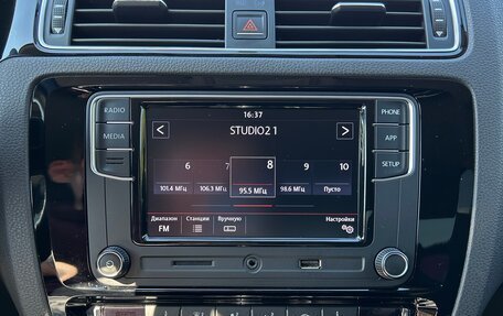 Volkswagen Jetta VI, 2018 год, 1 700 000 рублей, 14 фотография