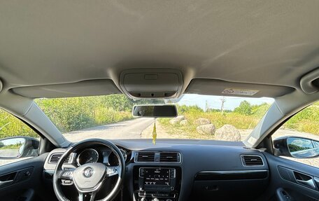 Volkswagen Jetta VI, 2018 год, 1 700 000 рублей, 13 фотография