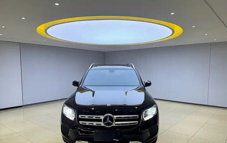Mercedes-Benz GLB, 2022 год, 1 927 000 рублей, 2 фотография