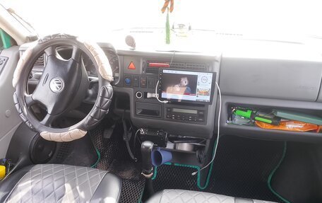 Volkswagen Caravelle T4, 2000 год, 1 100 000 рублей, 3 фотография