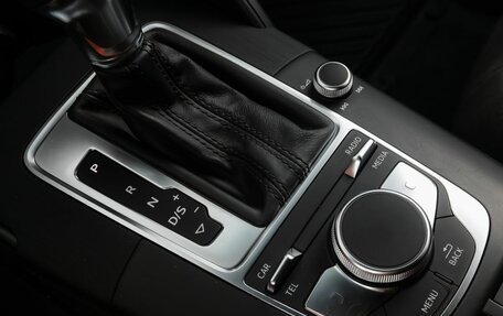 Audi A3, 2018 год, 1 989 000 рублей, 17 фотография