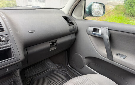 Volkswagen Polo III рестайлинг, 2000 год, 110 000 рублей, 9 фотография