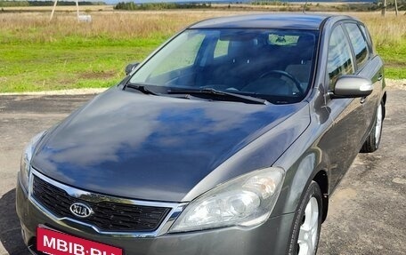 KIA cee'd I рестайлинг, 2010 год, 640 000 рублей, 1 фотография