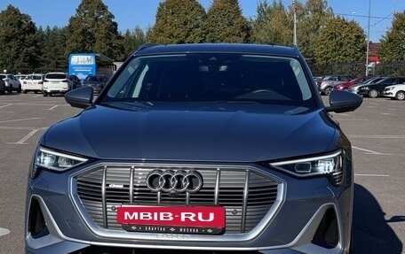 Audi e-tron I, 2023 год, 7 090 000 рублей, 8 фотография