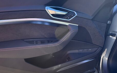 Audi e-tron I, 2023 год, 7 090 000 рублей, 29 фотография