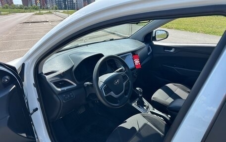 Hyundai Solaris II рестайлинг, 2020 год, 980 000 рублей, 5 фотография