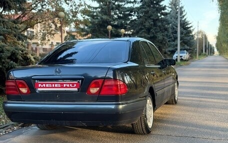 Mercedes-Benz E-Класс, 1998 год, 330 000 рублей, 4 фотография