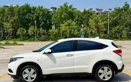Honda Vezel, 2022 год, 1 192 100 рублей, 4 фотография