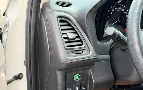 Honda Vezel, 2022 год, 1 192 100 рублей, 18 фотография
