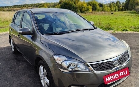 KIA cee'd I рестайлинг, 2010 год, 640 000 рублей, 3 фотография