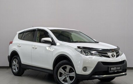 Toyota RAV4, 2015 год, 2 000 000 рублей, 11 фотография