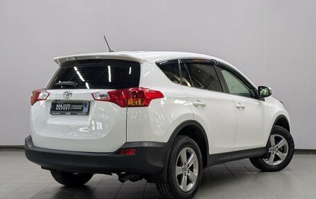 Toyota RAV4, 2015 год, 2 000 000 рублей, 15 фотография