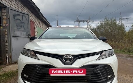 Toyota Camry, 2020 год, 2 385 000 рублей, 6 фотография