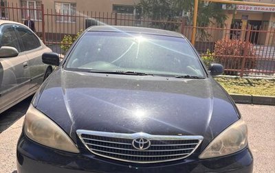Toyota Camry V40, 2002 год, 750 000 рублей, 1 фотография