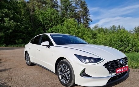 Hyundai Sonata VIII, 2022 год, 2 650 000 рублей, 1 фотография