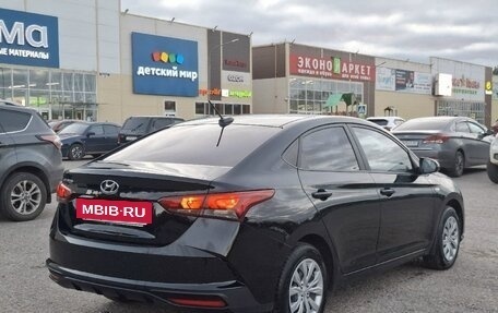 Hyundai Solaris II рестайлинг, 2021 год, 1 695 000 рублей, 4 фотография