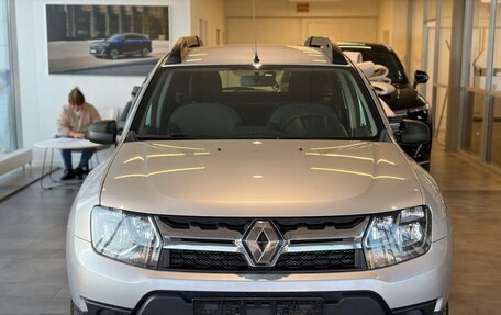 Renault Duster I рестайлинг, 2017 год, 819 000 рублей, 2 фотография