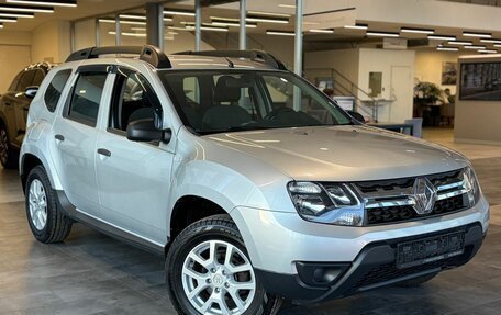 Renault Duster I рестайлинг, 2017 год, 819 000 рублей, 3 фотография