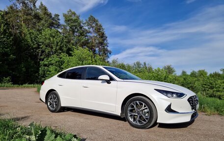 Hyundai Sonata VIII, 2022 год, 2 650 000 рублей, 2 фотография