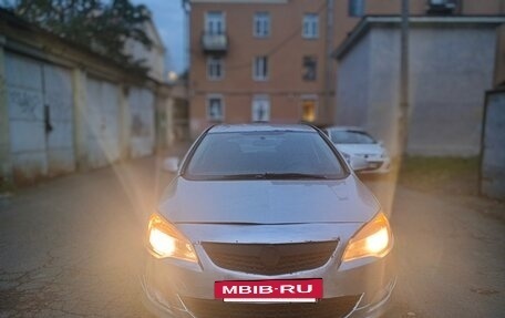 Opel Astra J, 2011 год, 235 000 рублей, 6 фотография