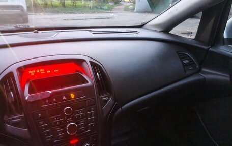Opel Astra J, 2011 год, 235 000 рублей, 9 фотография