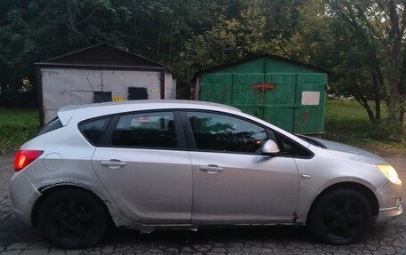 Opel Astra J, 2011 год, 235 000 рублей, 13 фотография