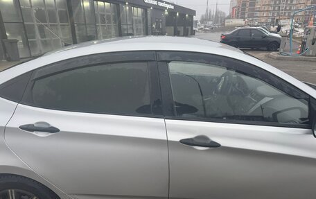 Hyundai Solaris II рестайлинг, 2013 год, 600 000 рублей, 5 фотография
