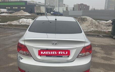 Hyundai Solaris II рестайлинг, 2013 год, 600 000 рублей, 2 фотография