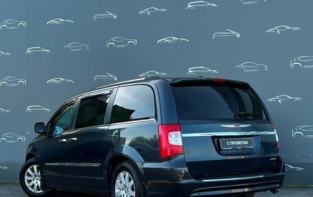 Chrysler Voyager IV, 2014 год, 1 526 300 рублей, 4 фотография