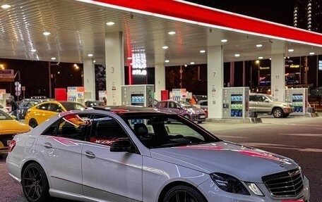 Mercedes-Benz E-Класс, 2011 год, 1 690 000 рублей, 1 фотография