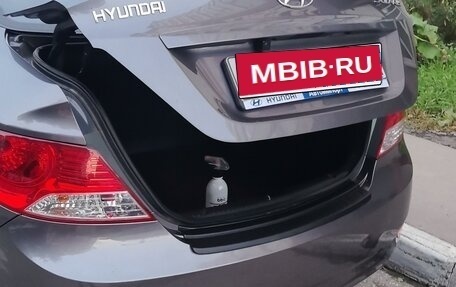 Hyundai Solaris II рестайлинг, 2011 год, 900 000 рублей, 1 фотография