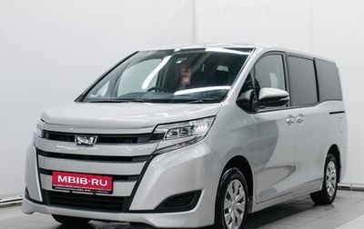 Toyota Noah III, 2018 год, 2 490 000 рублей, 1 фотография