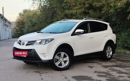 Toyota RAV4, 2013 год, 1 888 000 рублей, 3 фотография
