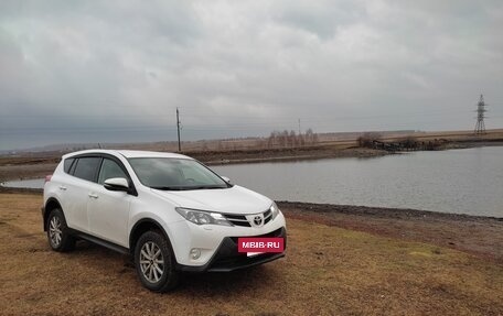 Toyota RAV4, 2013 год, 1 888 000 рублей, 10 фотография
