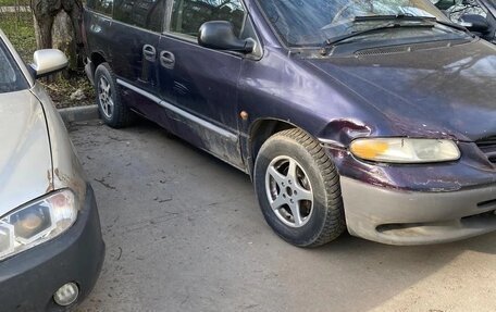 Chrysler Voyager III, 1997 год, 210 000 рублей, 3 фотография