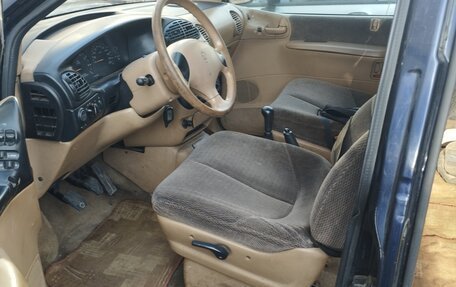 Chrysler Voyager III, 1997 год, 210 000 рублей, 6 фотография