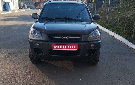 Hyundai Tucson III, 2007 год, 680 000 рублей, 1 фотография