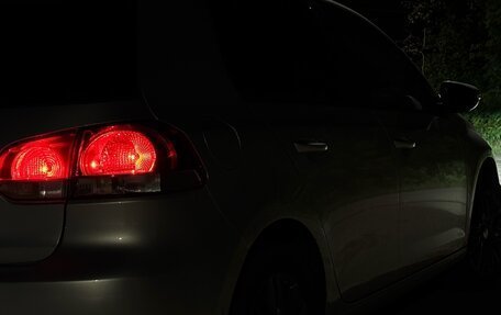 Volkswagen Golf VI, 2011 год, 710 000 рублей, 2 фотография
