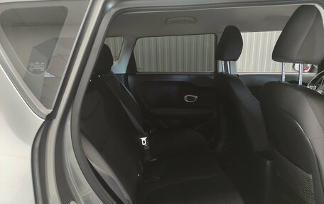 KIA Soul II рестайлинг, 2015 год, 1 355 000 рублей, 10 фотография