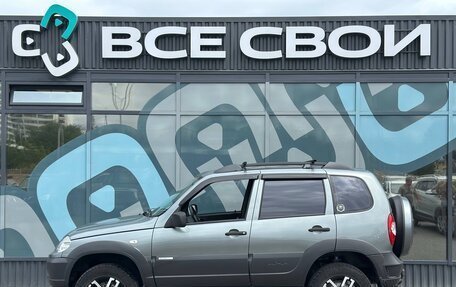 Chevrolet Niva I рестайлинг, 2011 год, 697 000 рублей, 9 фотография