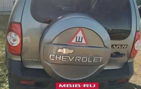 Chevrolet Niva I рестайлинг, 2011 год, 550 000 рублей, 4 фотография