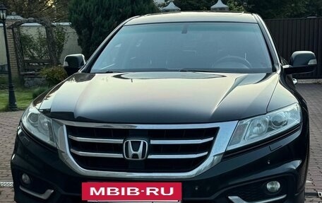Honda Crosstour I рестайлинг, 2014 год, 1 499 999 рублей, 2 фотография