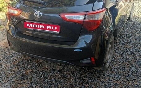Toyota Vitz, 2017 год, 800 000 рублей, 4 фотография