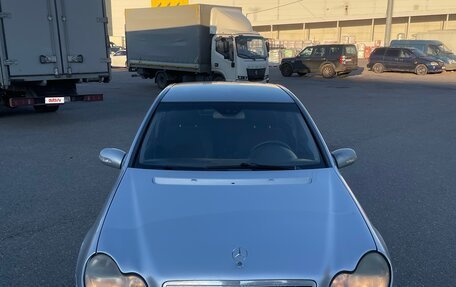 Mercedes-Benz C-Класс, 2000 год, 280 000 рублей, 2 фотография