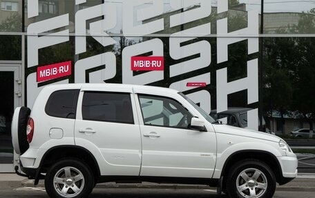 Chevrolet Niva I рестайлинг, 2016 год, 800 000 рублей, 5 фотография