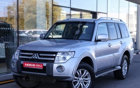 Mitsubishi Pajero IV, 2011 год, 1 698 000 рублей, 1 фотография