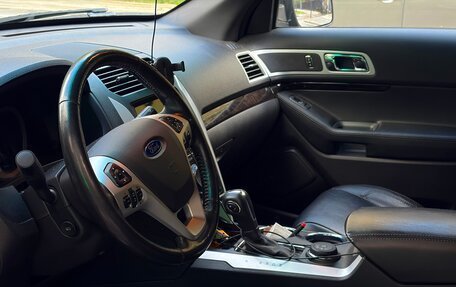 Ford Explorer VI, 2012 год, 2 000 000 рублей, 25 фотография