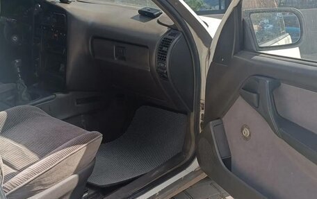 Opel Omega A, 1987 год, 110 000 рублей, 10 фотография